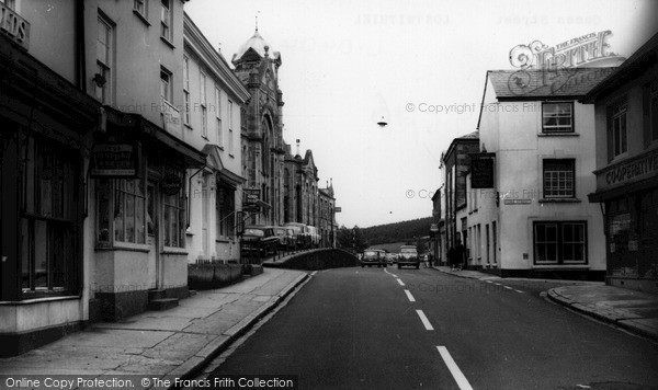 Photo of Lostwithiel, Queen Street c.1960