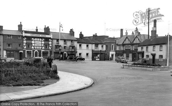 Photo of Loughborough, Bedford Square c.1955
