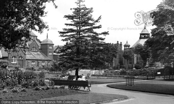 Photo of Loughborough, Queen's Park c.1955