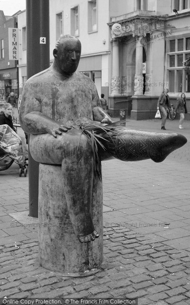 Photo of Loughborough, The Sock Statue 2005