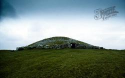 Megalithic Cemetery Of Passage-Grave Tombs, Slieve Na Cailliach c.1995, Loughcrew