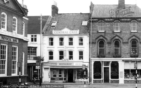 Photo of Louth, Central Cafe c.1960