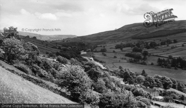 Photo of Low Row, Swaledale Looking East c.1960