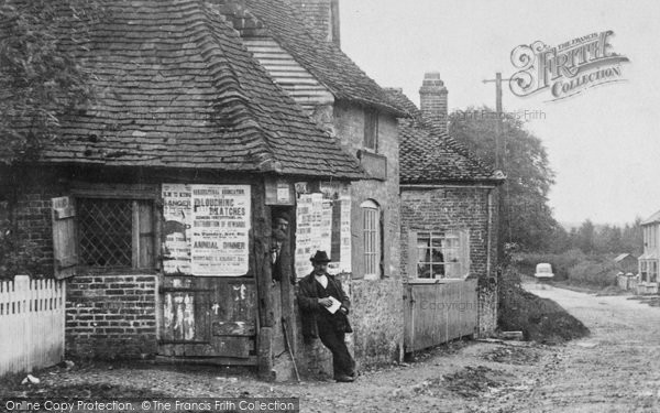 Photo of Lower Farringdon, Old Blacksmith's, Gosport Road 1907