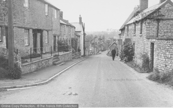 Photo of Lower Heyford, Freehold Street c.1960