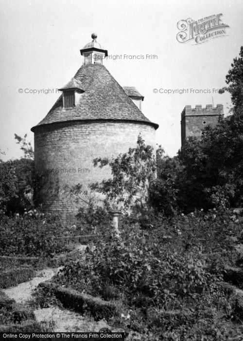 Photo of Lower Heyford, Rousham House, The Dovecote 1958