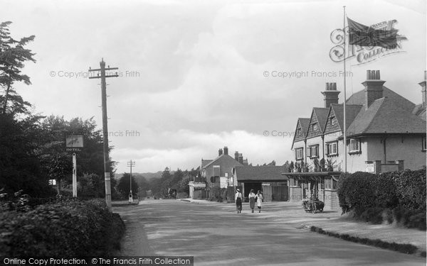 Photo of Lower Kingswood, London Road 1915