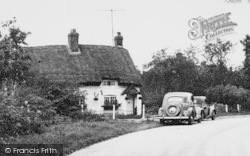 Thatched Cottage c.1955, Lower Peover