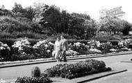 A Couple In Kensington Gardens c.1955, Lowestoft