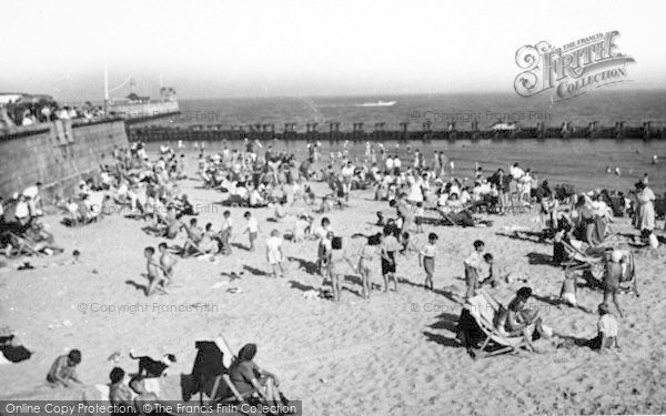 Photo of Lowestoft, Beach Scene c.1950
