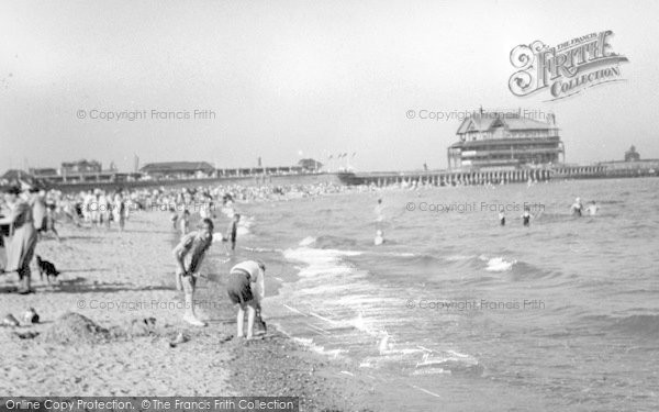 Photo of Lowestoft, Beach Scene c.1950