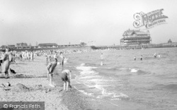 Beach Scene c.1950, Lowestoft