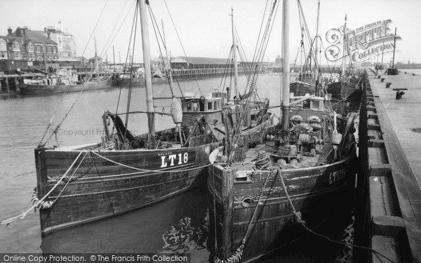 Photo of Lowestoft, Drifters c.1955