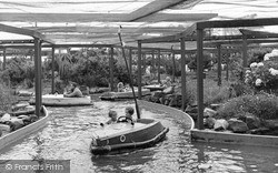 Electric Boating Lake, Kensington Gardens c.1955, Lowestoft