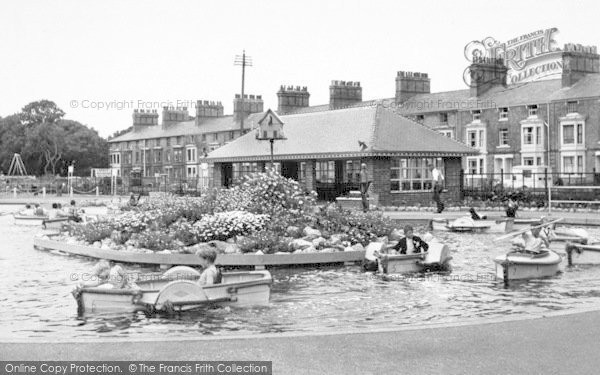 Photo of Lowestoft, Esplanade Boating Lake c.1955