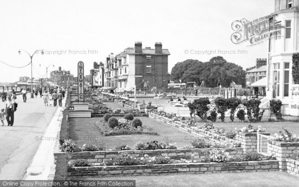 Photo of Lowestoft, Esplanade Gardens c.1955