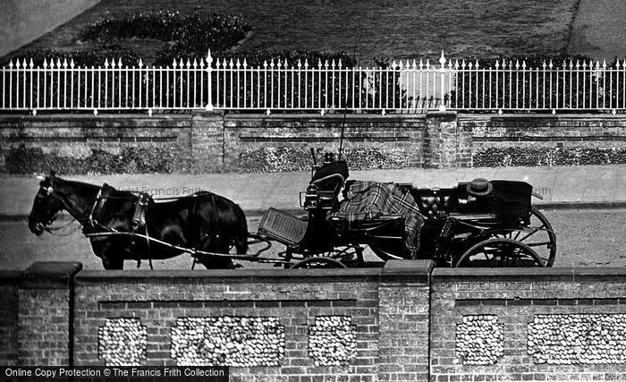 Photo of Lowestoft, Horse And Carriage 1921