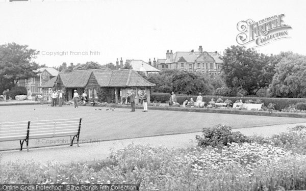 Photo of Lowestoft, Kensington Gardens And Bowling Green c.1955