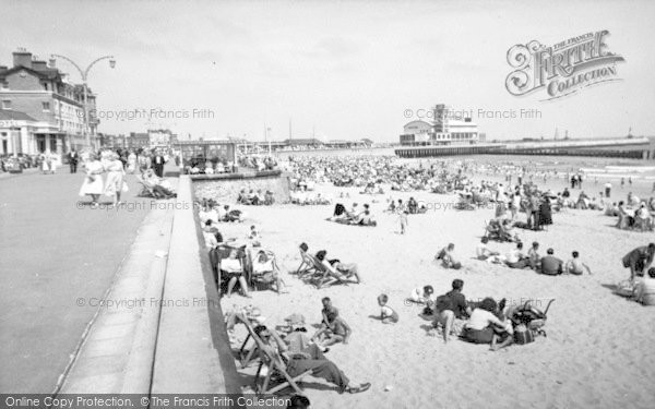 Photo of Lowestoft, The Beach And Esplanade c.1960