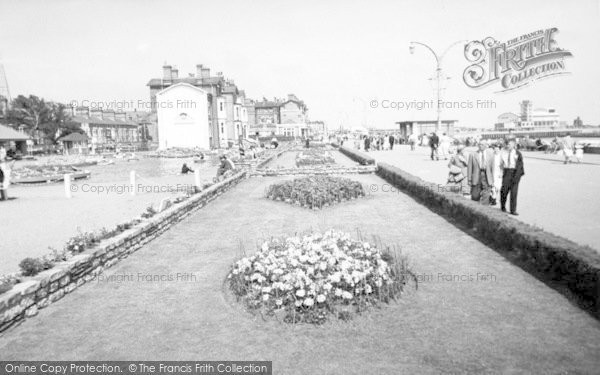 Photo of Lowestoft, The Esplanade Gardens c.1960