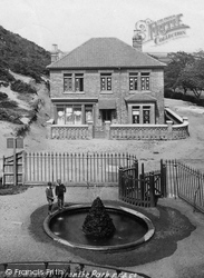 The Fountain, Belle Vue Park 1893, Lowestoft