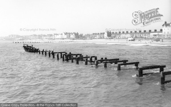 Photo of Lowestoft, The Harbour c.1960