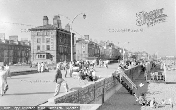 Photo of Lowestoft, The Promenade c.1950