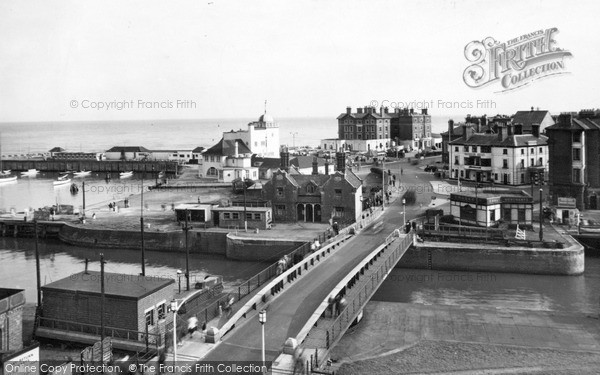Photo of Lowestoft, The Swing Bridge c.1955