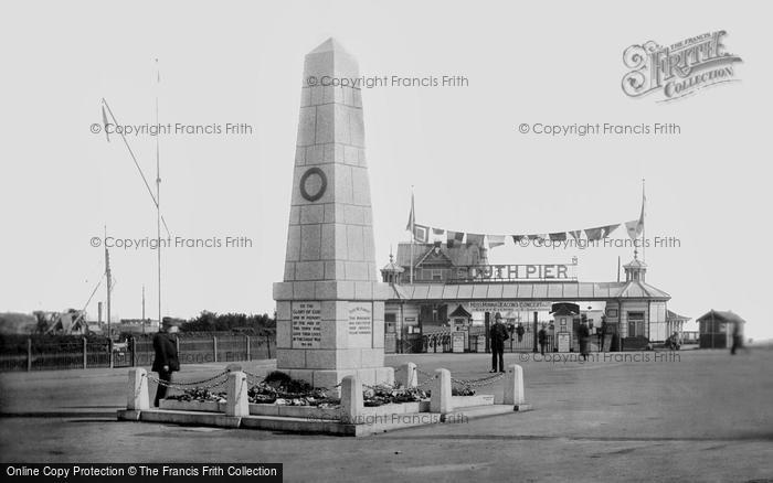 Photo of Lowestoft, The War Memorial 1921