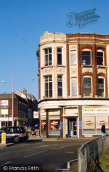 Turret Buildings, Corner Of Waveney Road And London Road 2005, Lowestoft