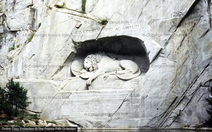Photo of Lucerne, Lion Monument 1983