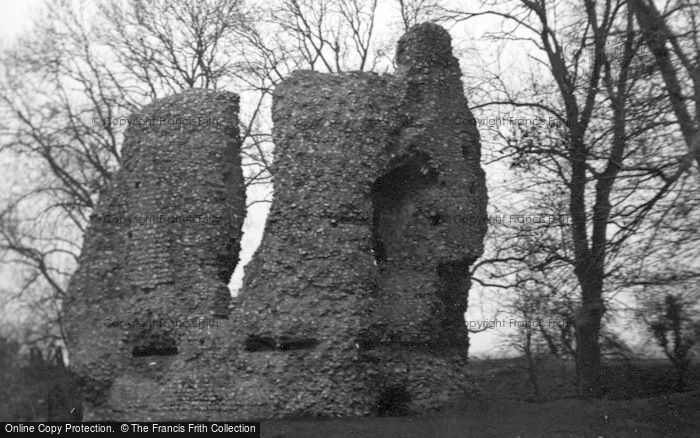Photo of Ludgershall, Castle 1953
