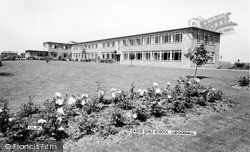 Castle Girls School c.1965, Ludgershall