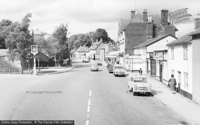 Photo of Ludgershall, High Street c.1965