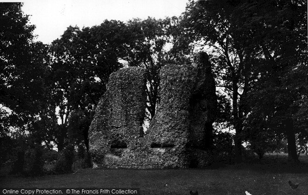 Photo of Ludgershall, The Castle c.1955