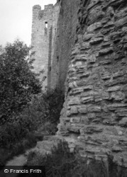 Castle 1948, Ludlow