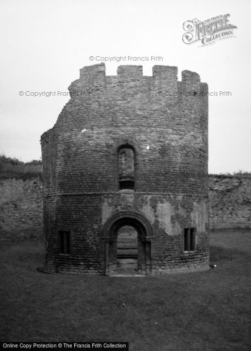 Photo of Ludlow, Castle 1948
