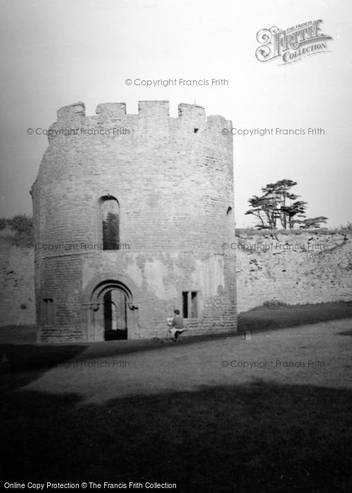 Photo of Ludlow, Castle 1948