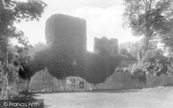 Castle, Mortimer Tower 1911, Ludlow