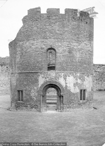 Photo of Ludlow, Norman Chapel And Arch c.1950