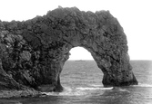 Durdle Door 1903, Lulworth Cove