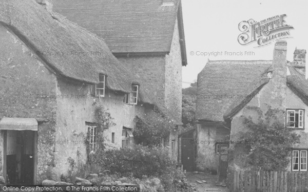 Photo of Lustleigh, Thatched Cottages c.1960