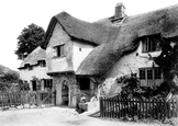 Wrayland Manor 1906, Lustleigh