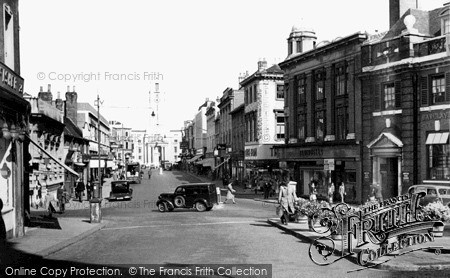 Photo of Luton, George Street c.1950