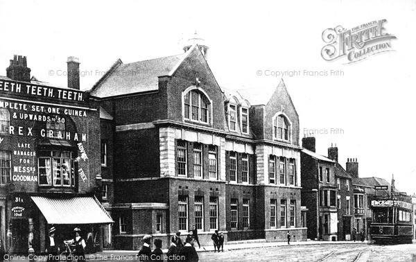 Photo of Luton, Modern School c.1900