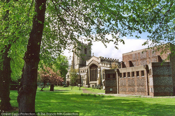 Photo of Luton, St Mary's Church 2005