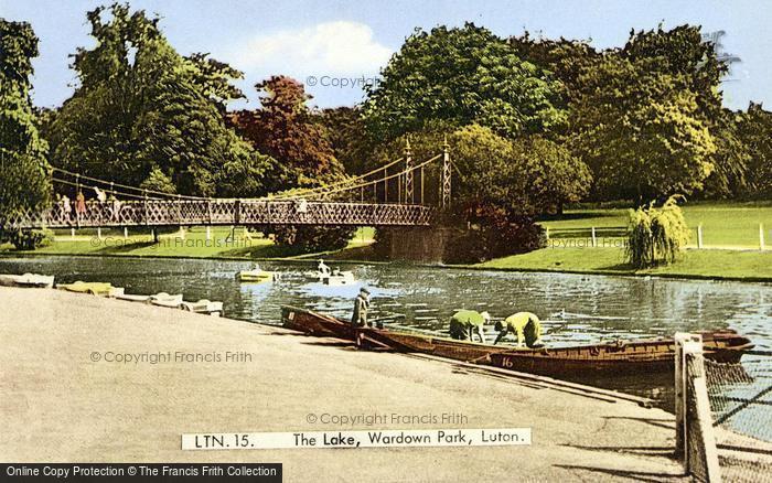 Photo of Luton, The Lake, Wardown Park c.1955
