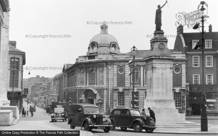 Photo of Luton, The Library And War Memorial c.1950