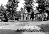 The Museum c.1955, Luton