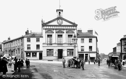 Luton, Town Hall 1897
